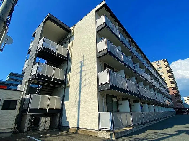 福岡市博多区吉塚４丁目 月極駐車場